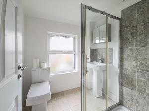 Viking Bay Hideaway- Central Broadstairs Pass the Keys