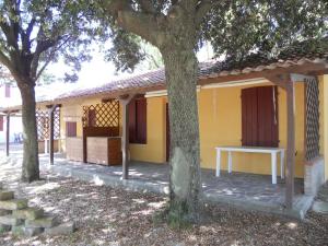 Bungalow room in Camping Paradiso