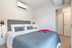 Athinais Urban Living 1 just 2 minutes From The Port