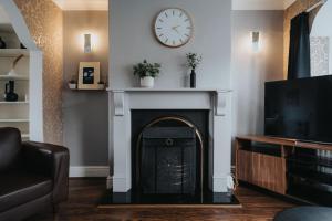 Elegant 3-Bedroom Manchester Retreat Free Parking KeenzChillz