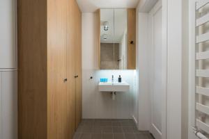 Metro Racławicka Loft Apartment by BookingHost