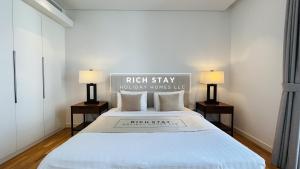 Crystal Clear 1BR in Blue Waters with Ain View