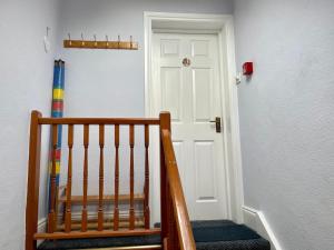 Salcombe - 2 bedroom flat, fantastic harbour views