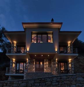 Grand Village boutique inn