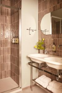 Hotels DOMAINE LE MEZO : photos des chambres
