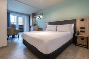 Hotel Scirocco St Julians, Affiliated by Melia