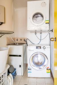 Darling Harbour 1quiet room