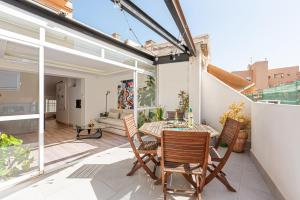 Spiteri 12 by Pineapple Homes