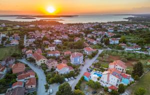 3 Bedroom Gorgeous Apartment In Stinjan