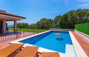 4 Bedroom Beautiful Home In Kostrena 