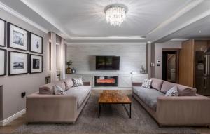 4 Bedroom Beautiful Home In Kostrena 
