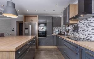 4 Bedroom Beautiful Home In Kostrena