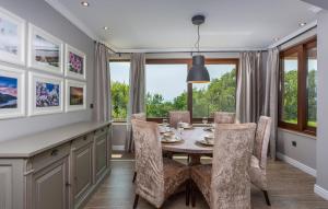 4 Bedroom Beautiful Home In Kostrena