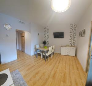 Apartamenty Kolorowe Etna