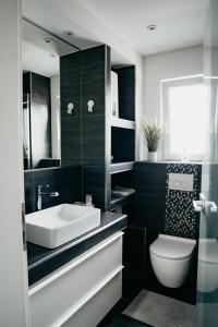 E&S Apartments 1