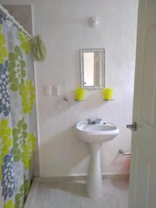 Casa con dos habitaciones disponibles