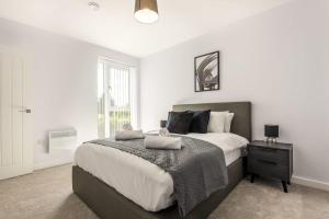 Contemporary 2 Bedroom Home in York