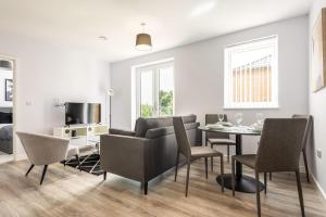 Contemporary 2 Bedroom Home in York