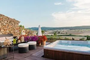 Casa rural con jacuzzi en centro histórico de Pals - Fontclara