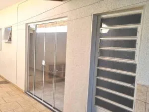 Pertinho do Aeroporto, casa um - Jardinópolis