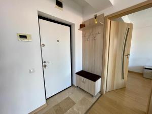 YamaLuxe Apartments - Between The Lakes - close to Iulius Mall