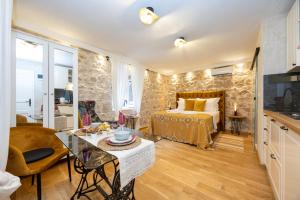 Kruna apartments est 2024