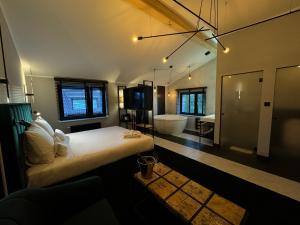 Amber Blue Wellness & SPA