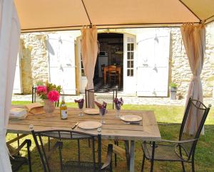 Maisons de vacances Domaine des Hirondelles : Cottage 3 Chambres (7 Personnes)