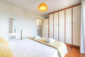 Seaview Portside apartment