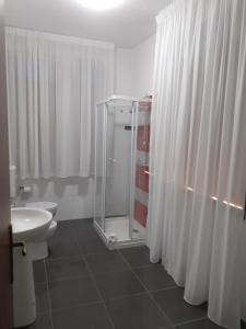 LOVELY BIANCO - Rooms & Apartment