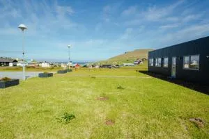 Guesthouse Skálavík - Scenic Village - Nature - Skálavík