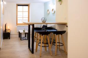 Appartements T2 au coeur du centre historique de Briancon #3 : photos des chambres