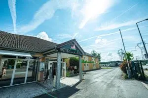 Logis Hôtel - Le Relais du Parisis - 弗朗斯地区特朗布莱