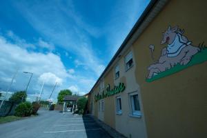 Hotels Logis Hotel - Le Relais du Parisis : photos des chambres