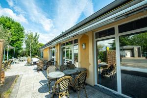Hotels Logis Hotel - Le Relais du Parisis : photos des chambres