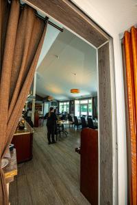 Hotels Logis Hotel - Le Relais du Parisis : photos des chambres