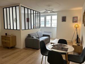 Appartements Les Carmelites : central a 5 min a pied de la Gare : photos des chambres