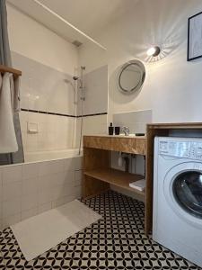 Appartements Les Carmelites : central a 5 min a pied de la Gare : photos des chambres