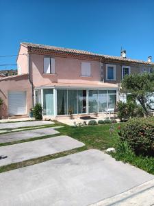 Sejours chez l'habitant La villa MARIE : photos des chambres