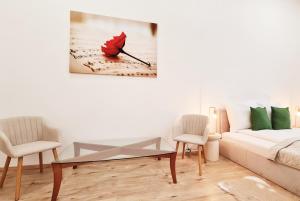 Liszt Apartment with balcony and garage available -Symphony 1