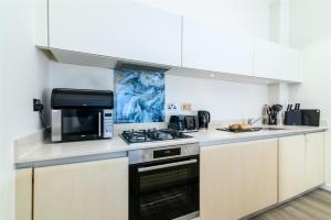 The Penthouse, 48 Zinc