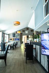 Hotels Logis Hotel - Le Relais du Parisis : photos des chambres