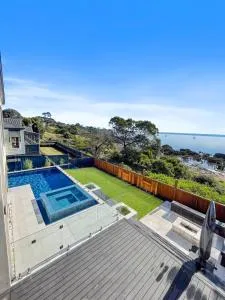 Your Perfect Coastal Getaway - Lang Lang