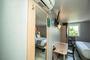 Hotels Logis Hotel - Le Relais du Parisis : Chambre Lits Jumeaux Standard