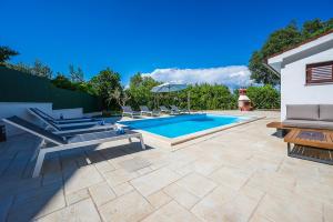 Big swimming pool Moonvidal residence