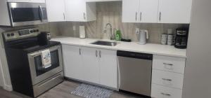 A Cozy home away from home at South East Calgary