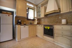 Villa Clairy by RentalsPro - Nikiti Halkidiki