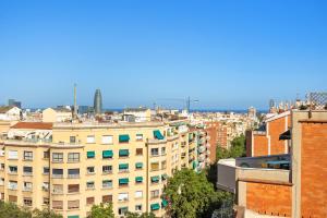 Sunny 3BR2BA w Private Terrace AC