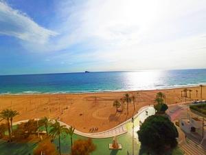 1º Línea Poniente Beach