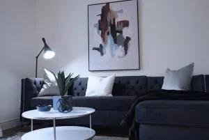 Modern 1BR in Wortley Village with Wi-Fi and Washer&Dryer - Strathroy